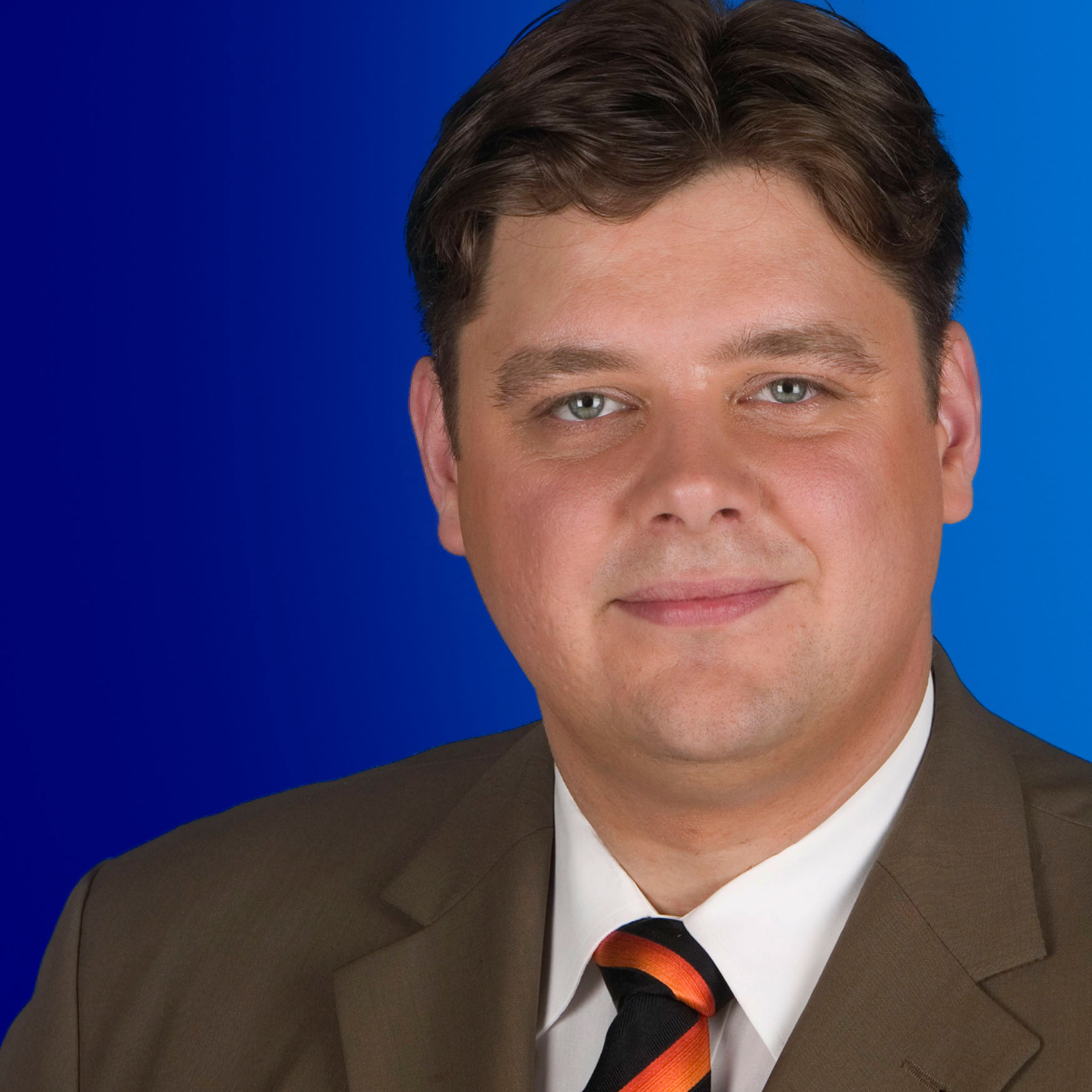 427
